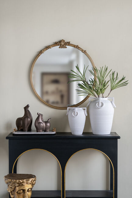 Leila Rococo Round Ornate Gold Mirror